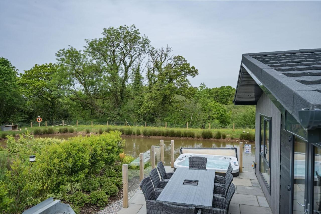 Lilac Lodge, 22 Roadford Lake Lodges Lifton Kültér fotó