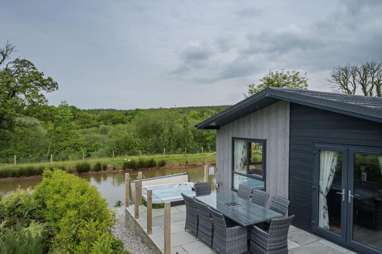 Lilac Lodge, 22 Roadford Lake Lodges Lifton Kültér fotó