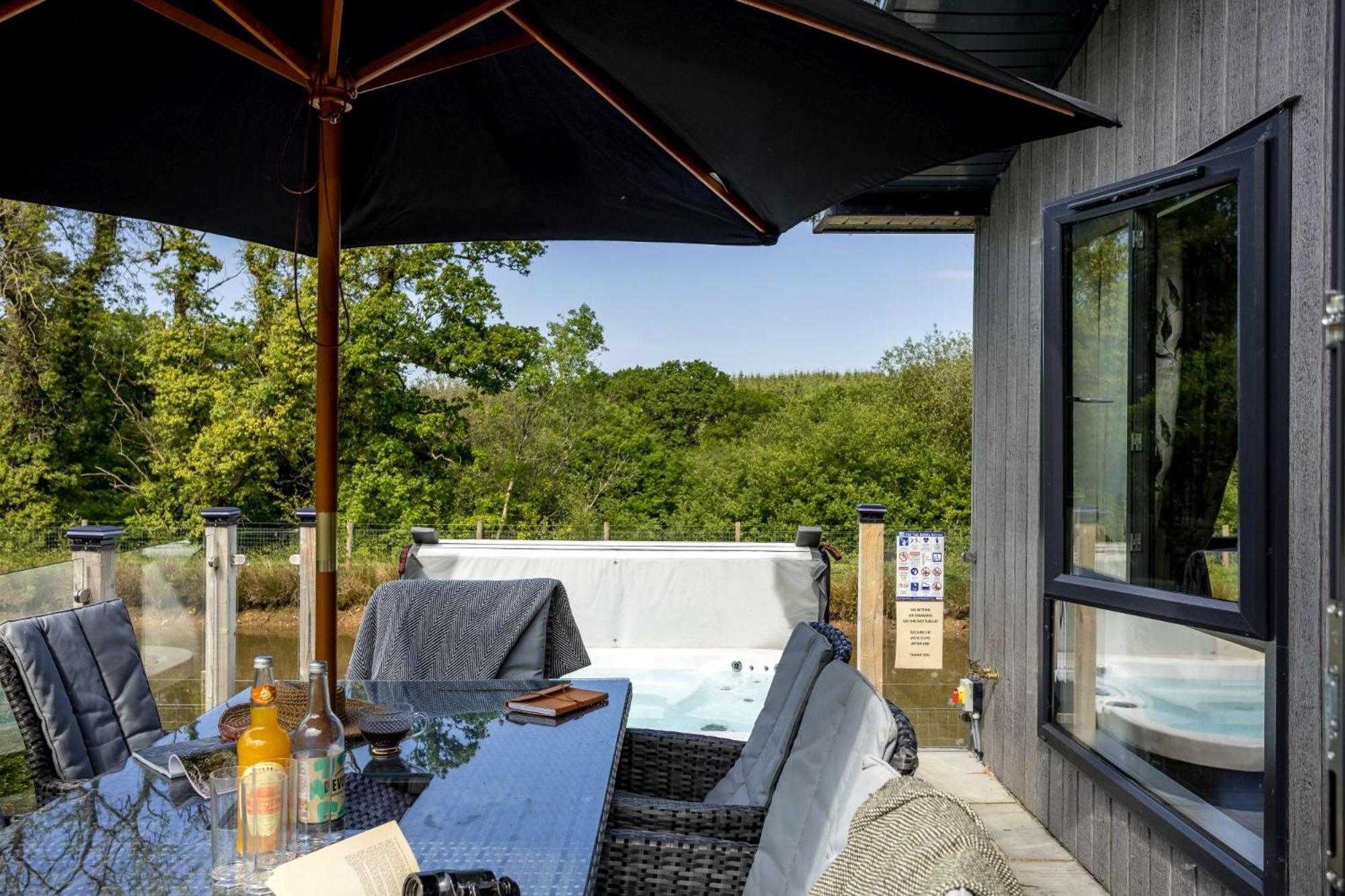 Lilac Lodge, 22 Roadford Lake Lodges Lifton Kültér fotó